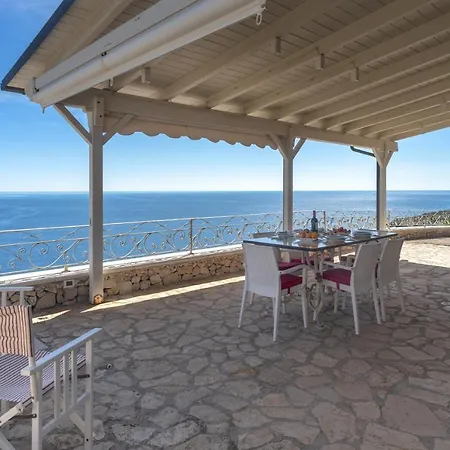 Paradisio Villa